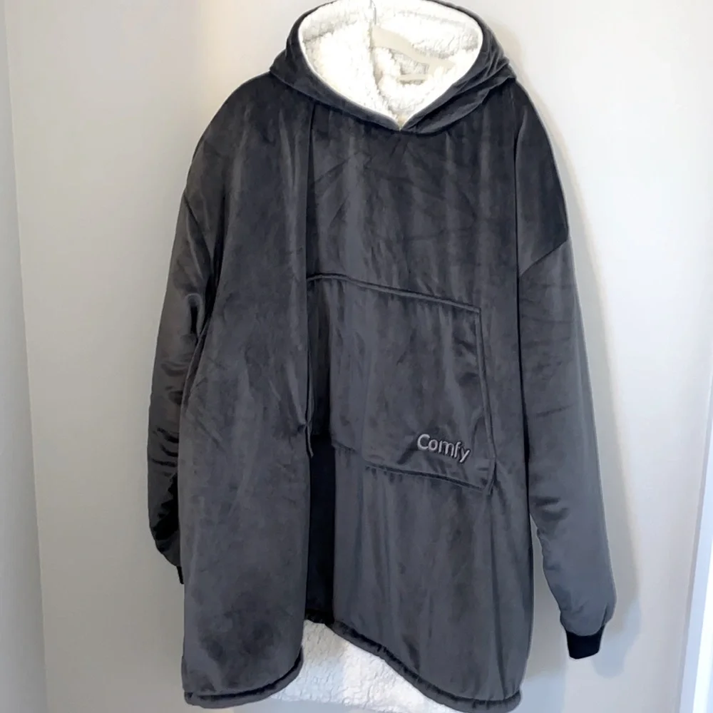 THE COMFY Original | Sherpa Lined Microfiber Fleece‎ Wearable Blanket,Oversized
